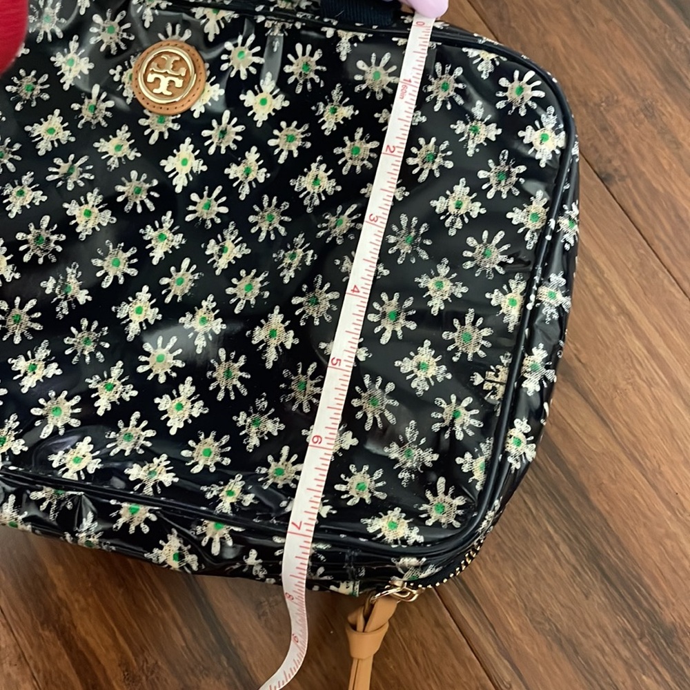 Tory Burch Cosmetic Bag - Picture 10 of 10